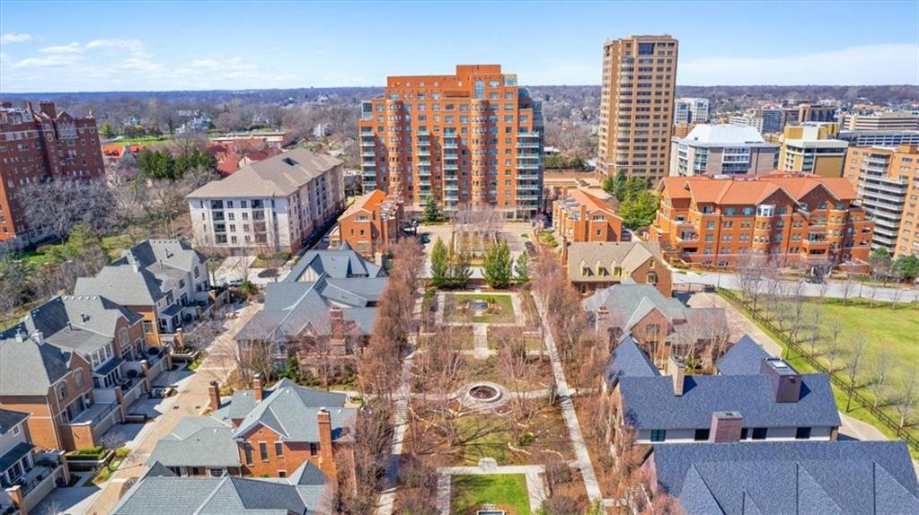 Homes for sale in Kansas City, MO | 4950 Central St #606, Kansas City, MO 64112 | MLS# 2606110