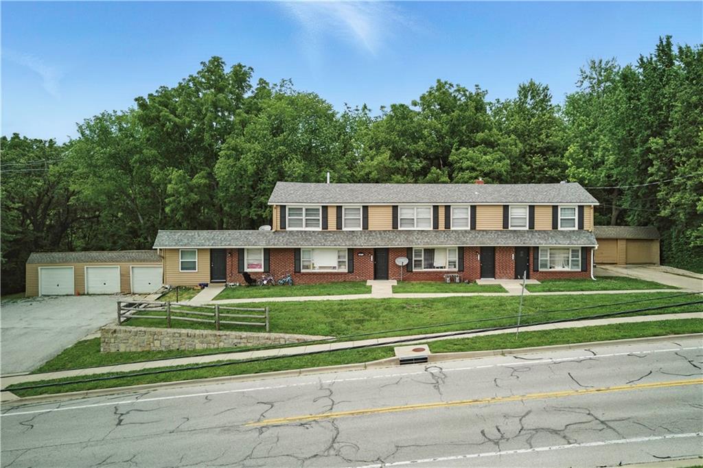 Homes for sale in Shawnee, KS | 12712 W 51st St, Shawnee, KS 66216 | MLS# 2606552