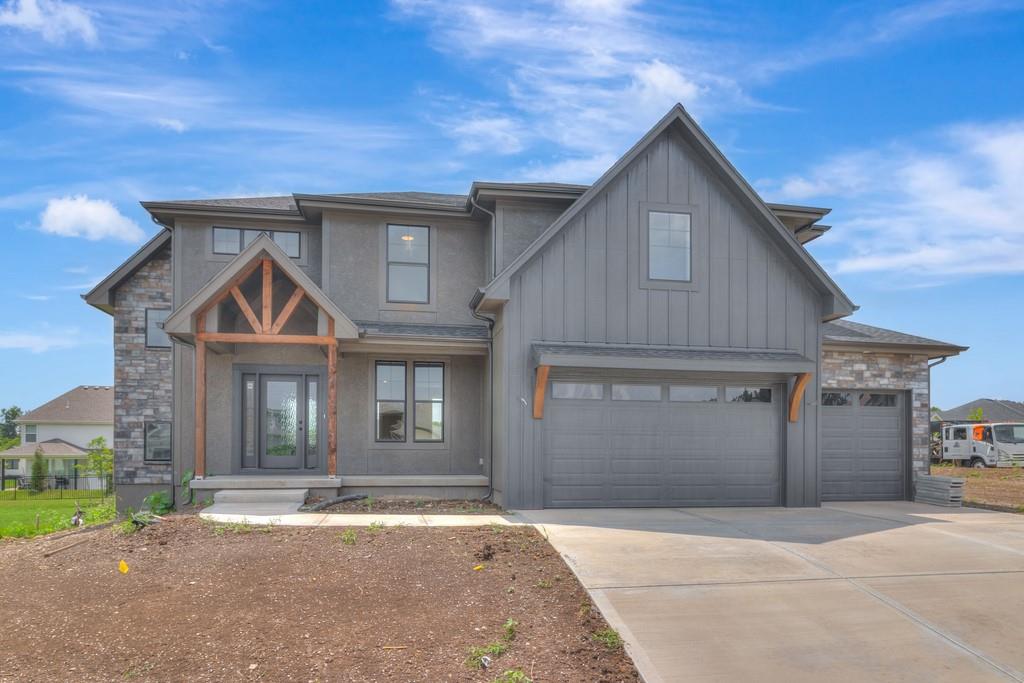 2nd image of 2700 Ne Crestview St, Grain Valley, MO 64029 | MLS# 2606700