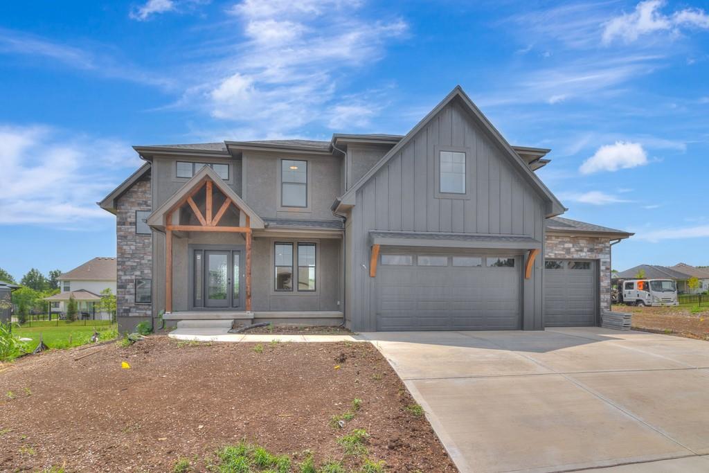 1st image of 2700 Ne Crestview St, Grain Valley, MO 64029 | MLS# 2606700