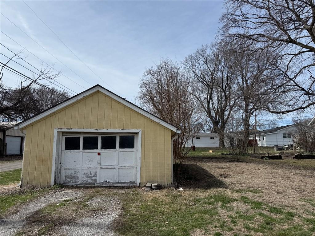 Homes for sale in Cameron, MO | 301 W Prospect St, Cameron, MO 64429 | MLS# 2606866