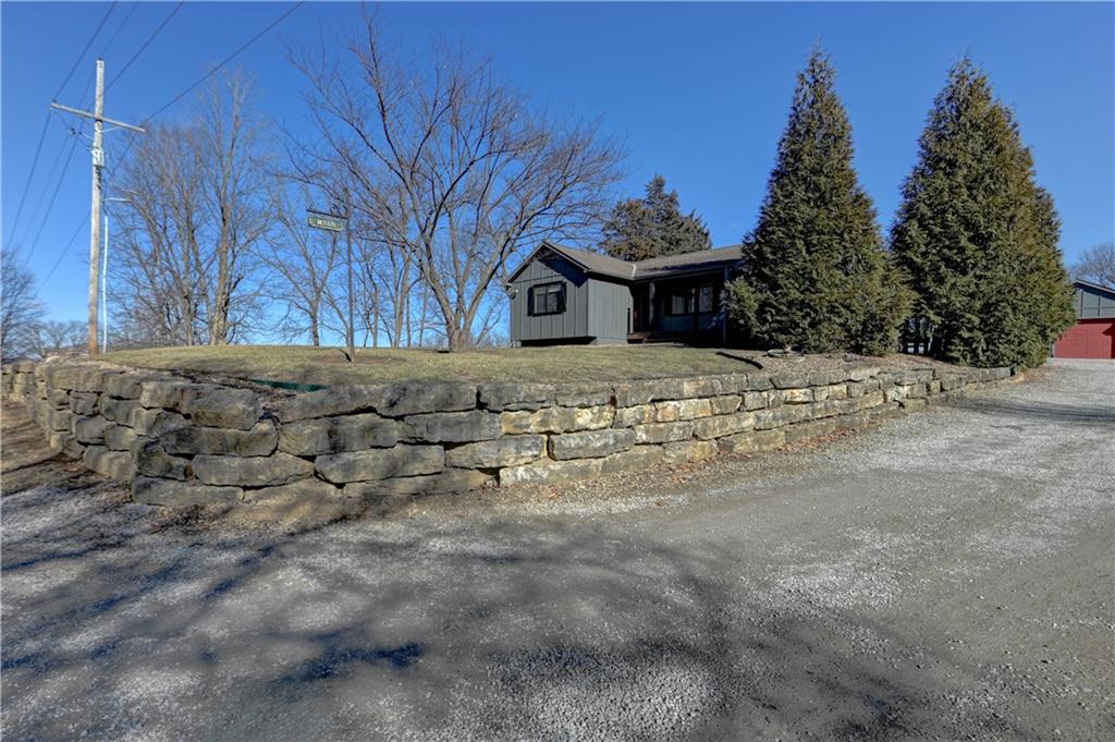 Homes for sale in Kansas City, MO | 6121 Nw Klamm Rd, Kansas City, MO 64152 | MLS# 2606968