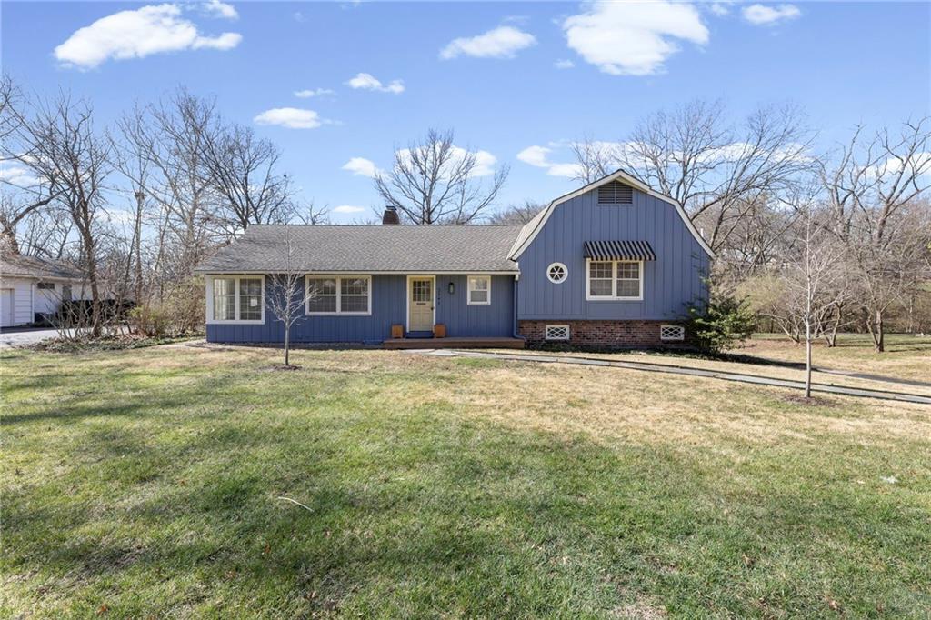 Homes for sale in Leawood, KS | 2341 W 98 St, Leawood, KS 66206 | MLS# 2607009