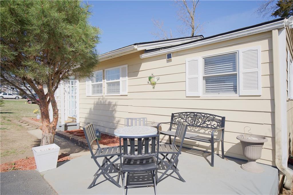 Homes for sale in Lansing, KS | 215 E Mary St, Lansing, KS 66043 | MLS# 2607376