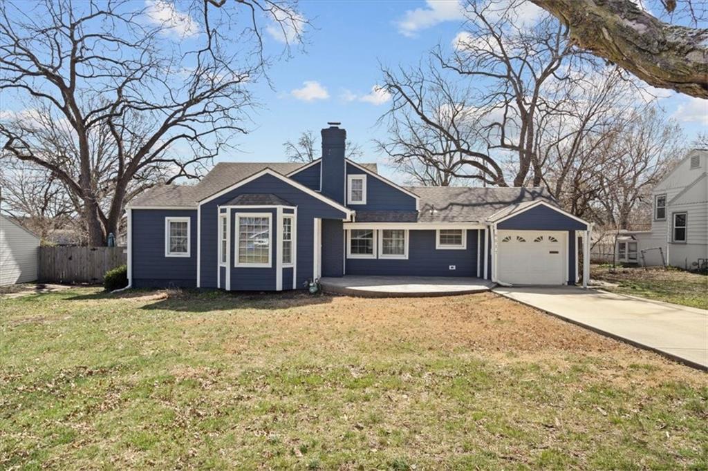 Homes for sale in Overland Park, KS | 6517 W 77Th Ter, Overland Park, KS 66204 | MLS# 2607412