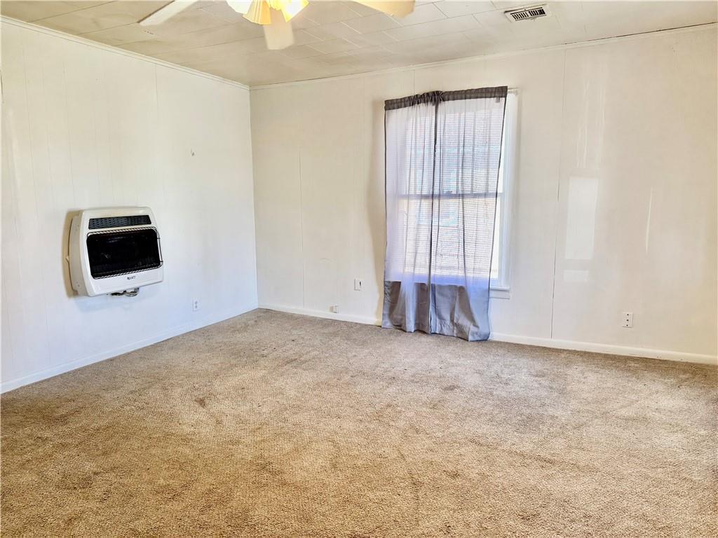 Homes for sale in Baxter Springs, KS | 1719 East Ave, Baxter Springs, KS 66713 | MLS# 2607428