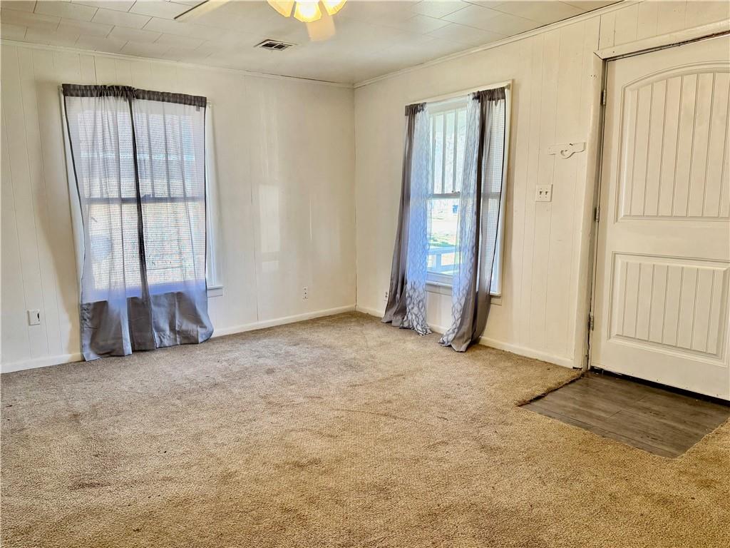 Homes for sale in Baxter Springs, KS | 1719 East Ave, Baxter Springs, KS 66713 | MLS# 2607428