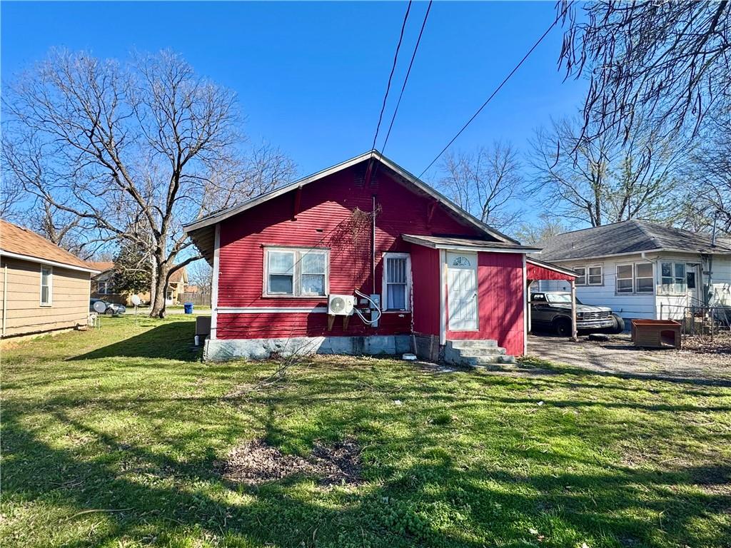 Homes for sale in Baxter Springs, KS | 1719 East Ave, Baxter Springs, KS 66713 | MLS# 2607428