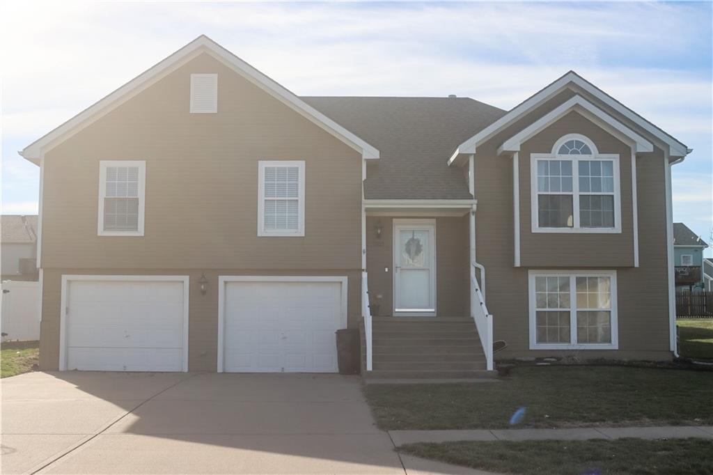 Homes for sale in Cameron, MO | 1003 Rosewood Dr, Cameron, MO 64429 | MLS# 2607574