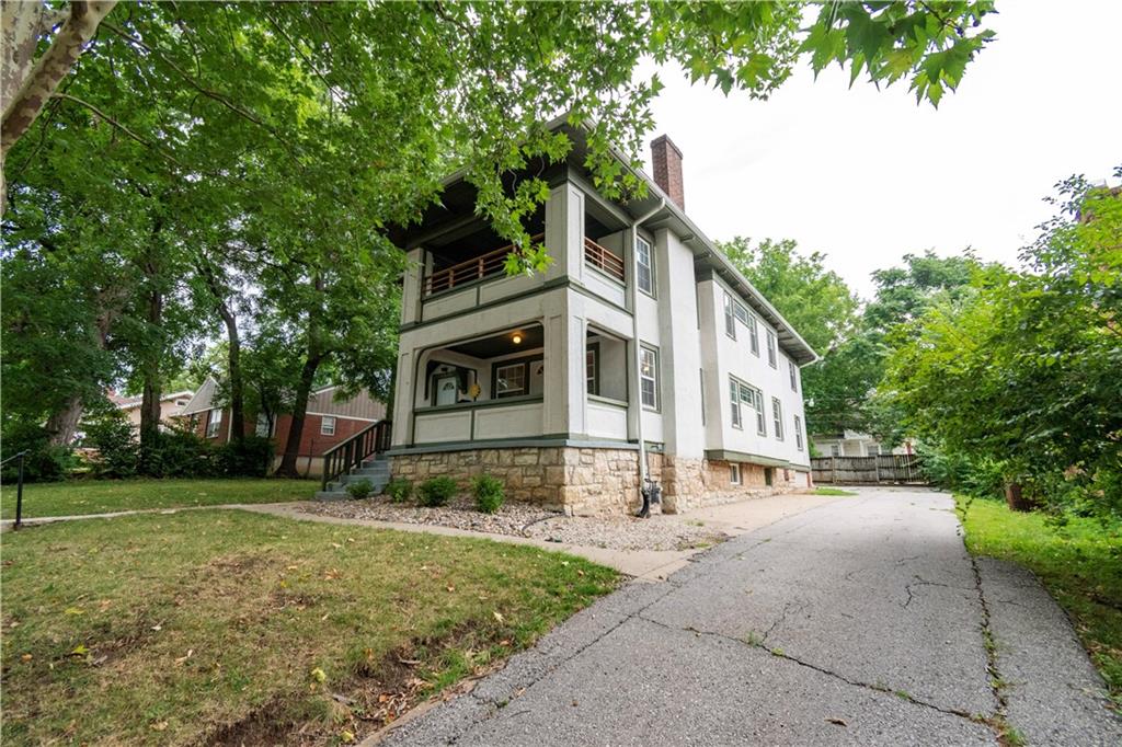 2nd image of 5331 Charlotte St, Kansas City, MO 64110 | MLS# 2607670