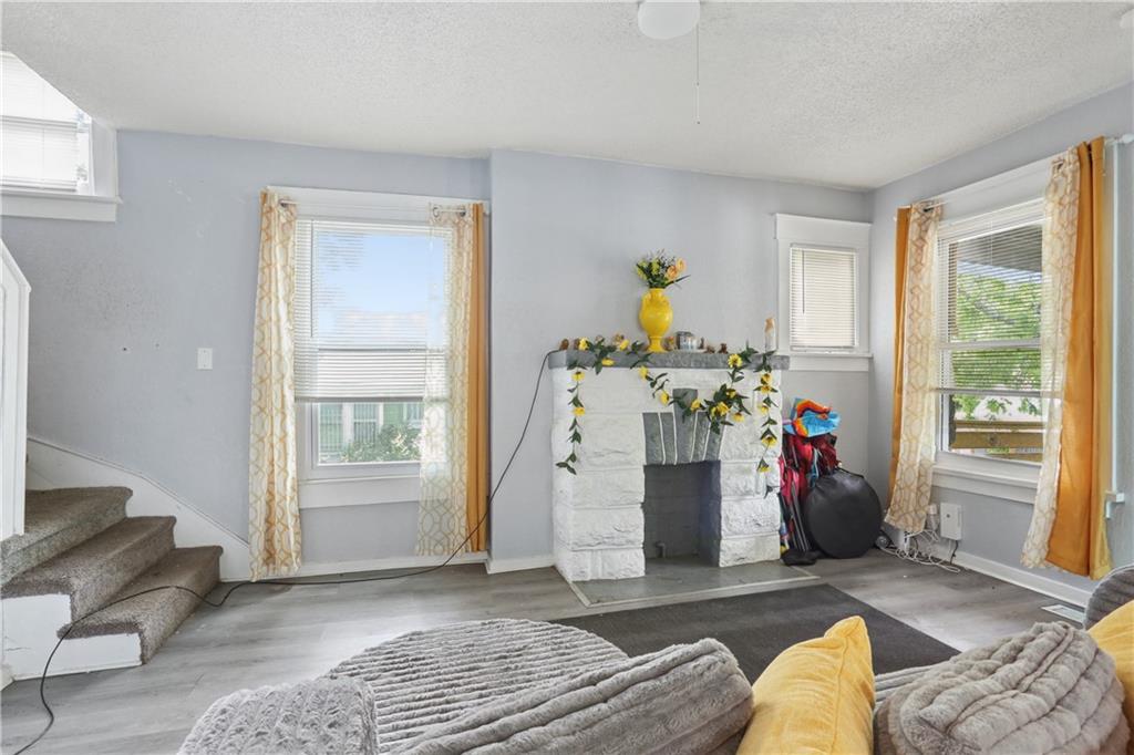 Homes for sale in Kansas City, MO | 3731 Olive St, Kansas City, MO 64109 | MLS# 2607678