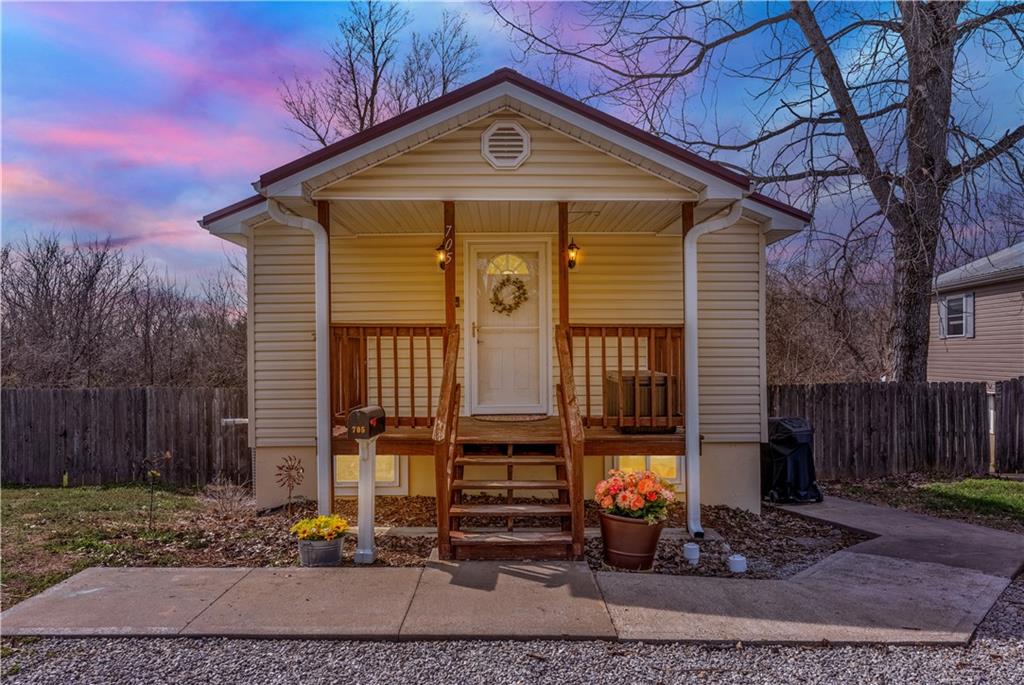 Homes for sale in Knob Noster, MO | 705 N Adams Ave, Knob Noster, MO 65336 | MLS# 2608252