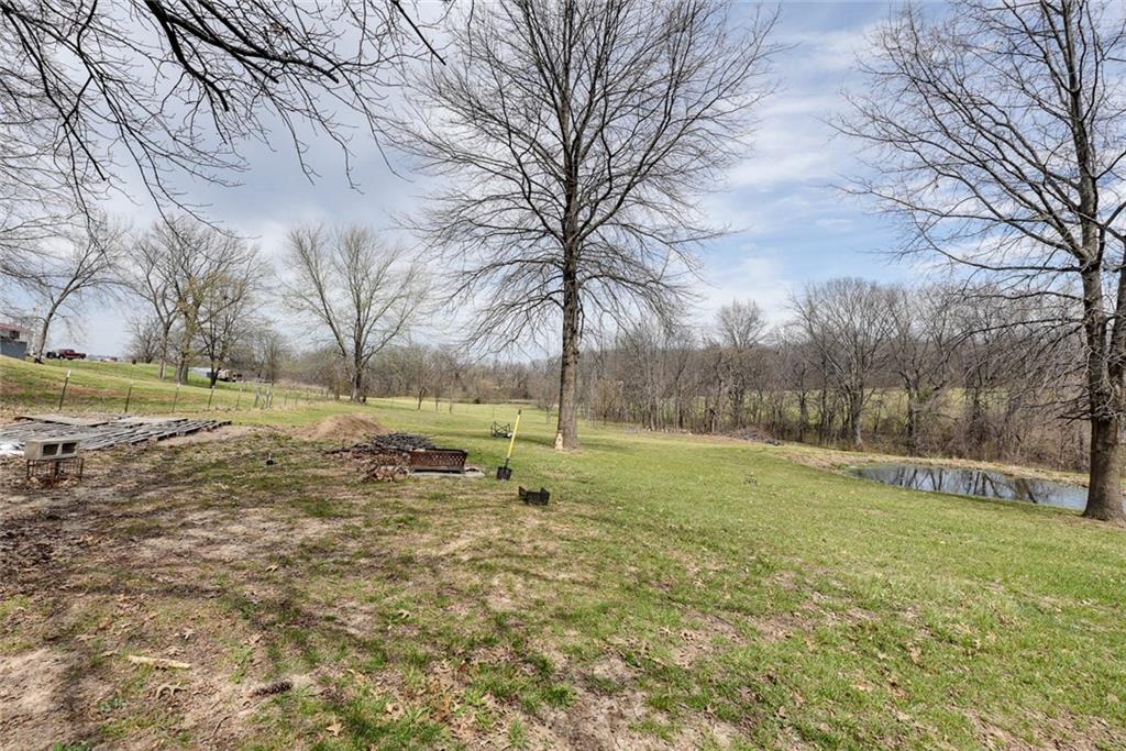 Homes for sale in Oak Grove, MO | 32910 E Oak Hill School Rd, Oak Grove, MO 64075 | MLS# 2608871