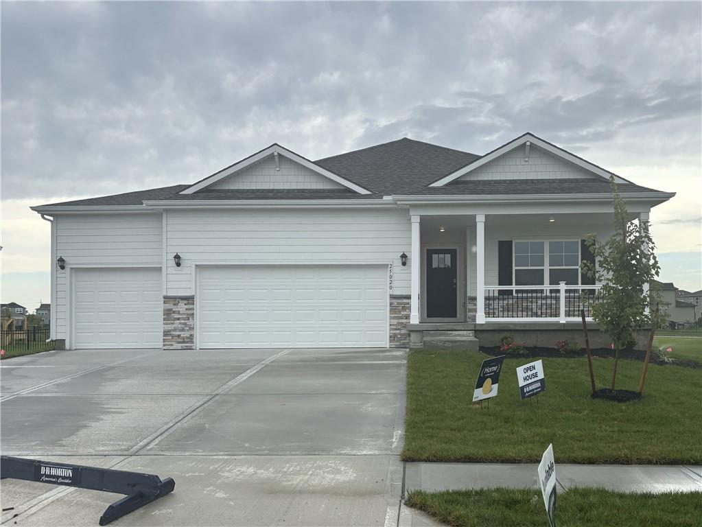 image of 25020 178th Ter, Gardner, KS 66030 | MLS# 2609988