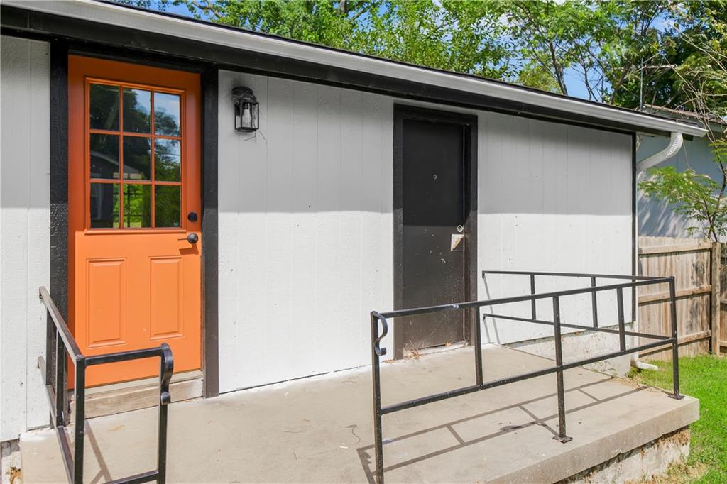 Photo 3 of Single family home for sale at 9201 E 79th Street, Raytown, MO 64138 | MLS# 2610176 | Listing updated on 2026-09-04
