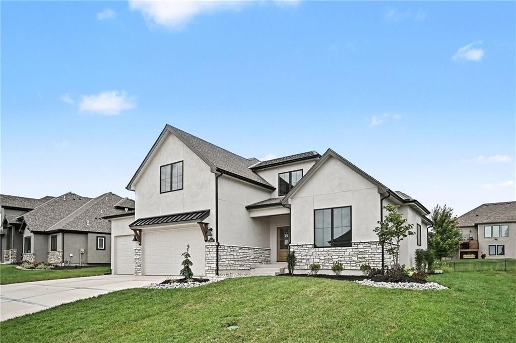 2nd image of 3014 Ne 102nd St, Kansas City, MO 64155 | MLS# 2610259