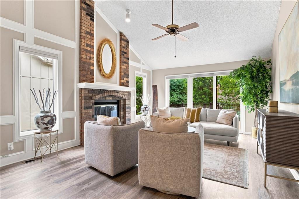 4th image of 12025 Hemlock St, Overland Park, KS 66213 | MLS# 2610429