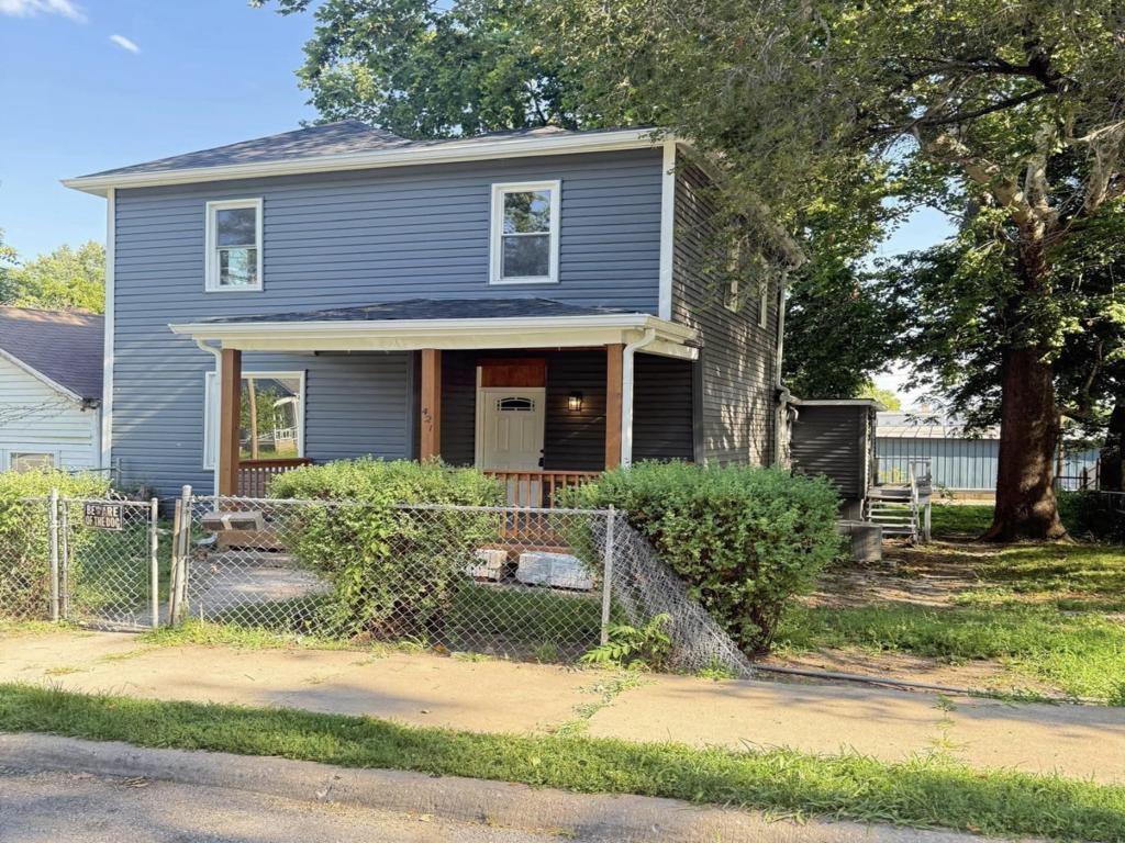 1st image of 421 Osage St, Leavenworth, KS 66048 | MLS# 2610533