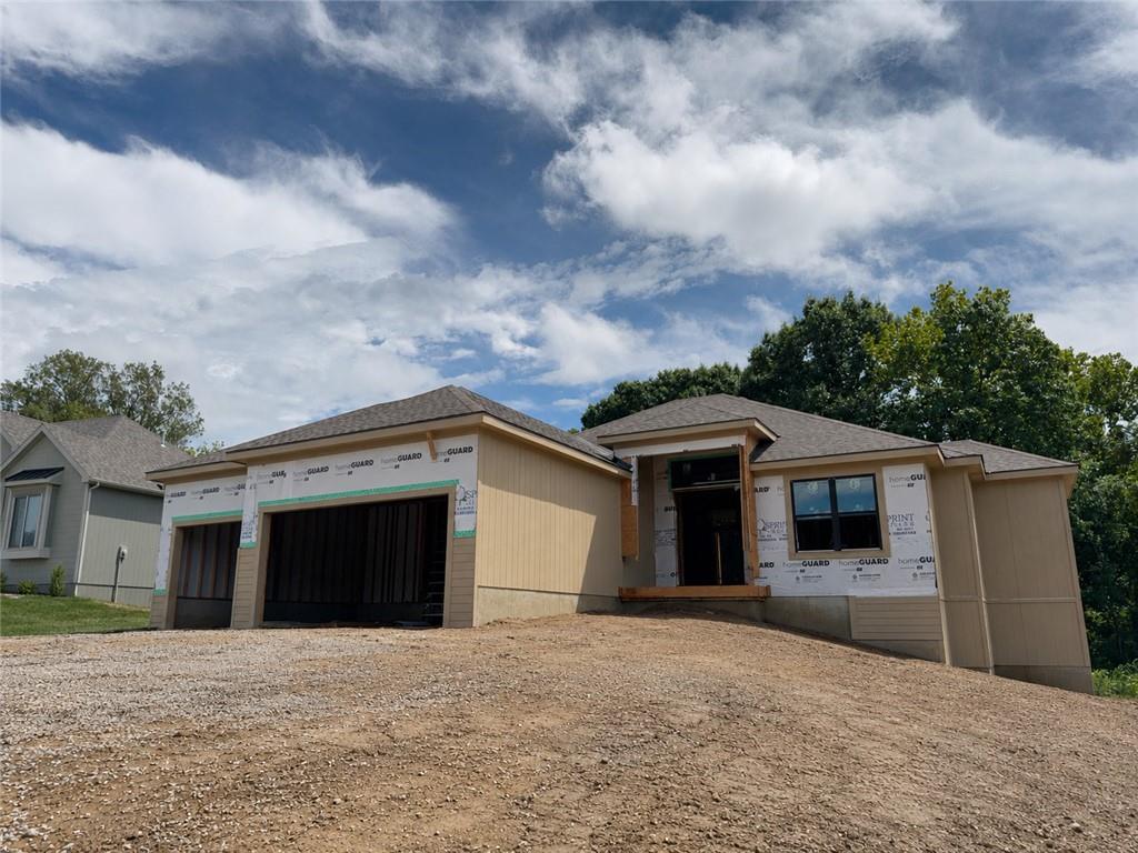 1st image of 10787 Genesis Dr, Kansas City, MO 64152 | MLS# 2611898