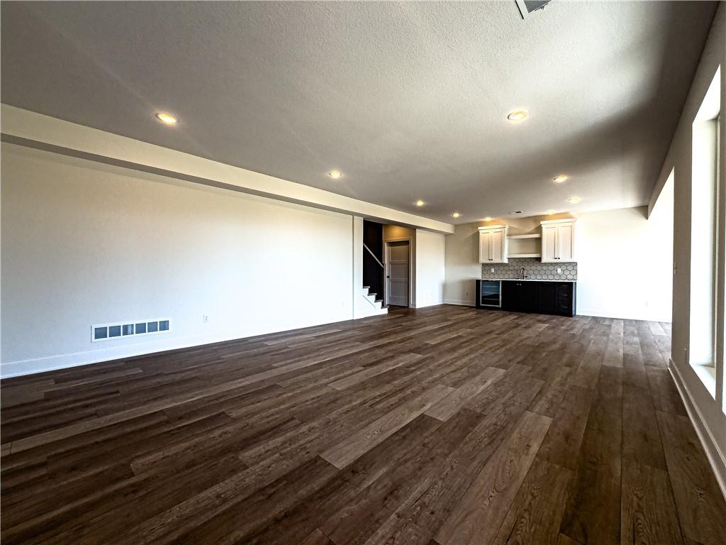 13th image of 10787 Genesis Dr, Kansas City, MO 64152 | MLS# 2611898