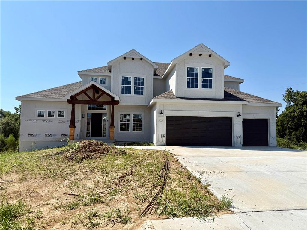 Photo 2 of Single family home for sale at 1070 Fir Ln, Liberty, MO 64068 | MLS# 2612385 | Listing updated on 2026-09-01
