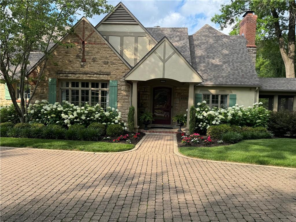 Homes for sale in Mission Hills, KS | 6331 Ensley Ln, Mission Hills, KS 66208 | MLS# 2612529
