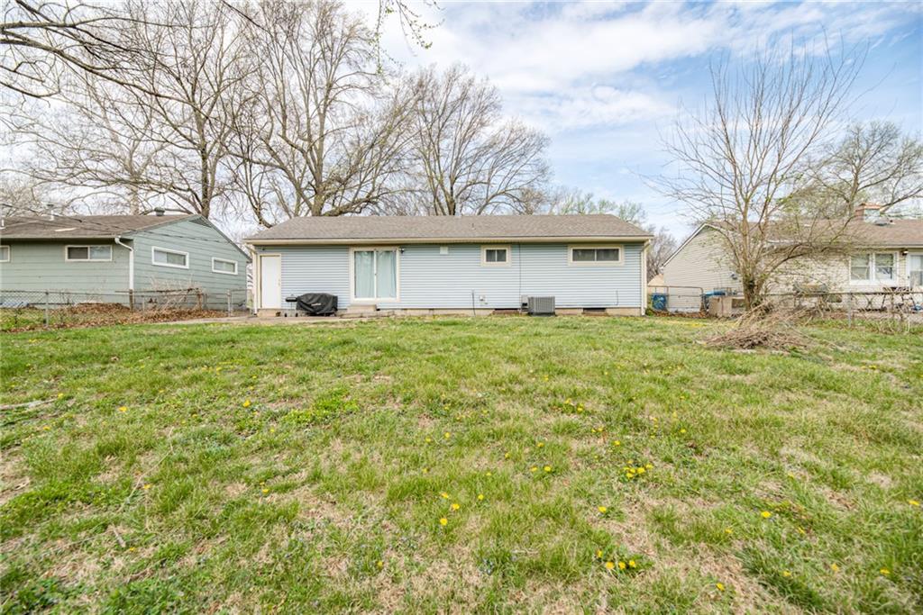Homes for sale in Kansas City, MO | 7407 E 111th Ter, Kansas City, MO 64134 | MLS# 2613241