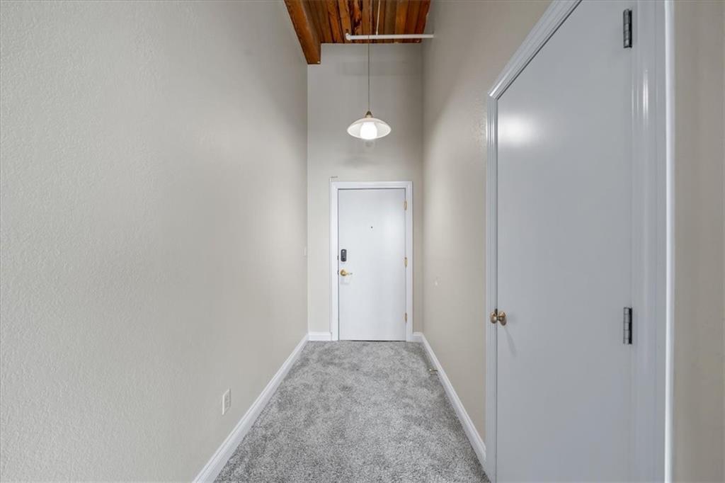 2nd image of 308 W 8th St #712, Kansas City, MO 64105 | MLS# 2613657