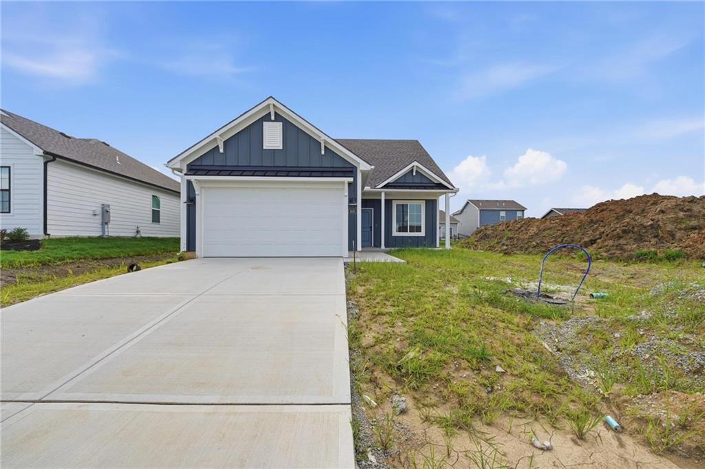 1st image of 3001 Nw 96th Ter, Kansas City, MO 64154 | MLS# 2613975