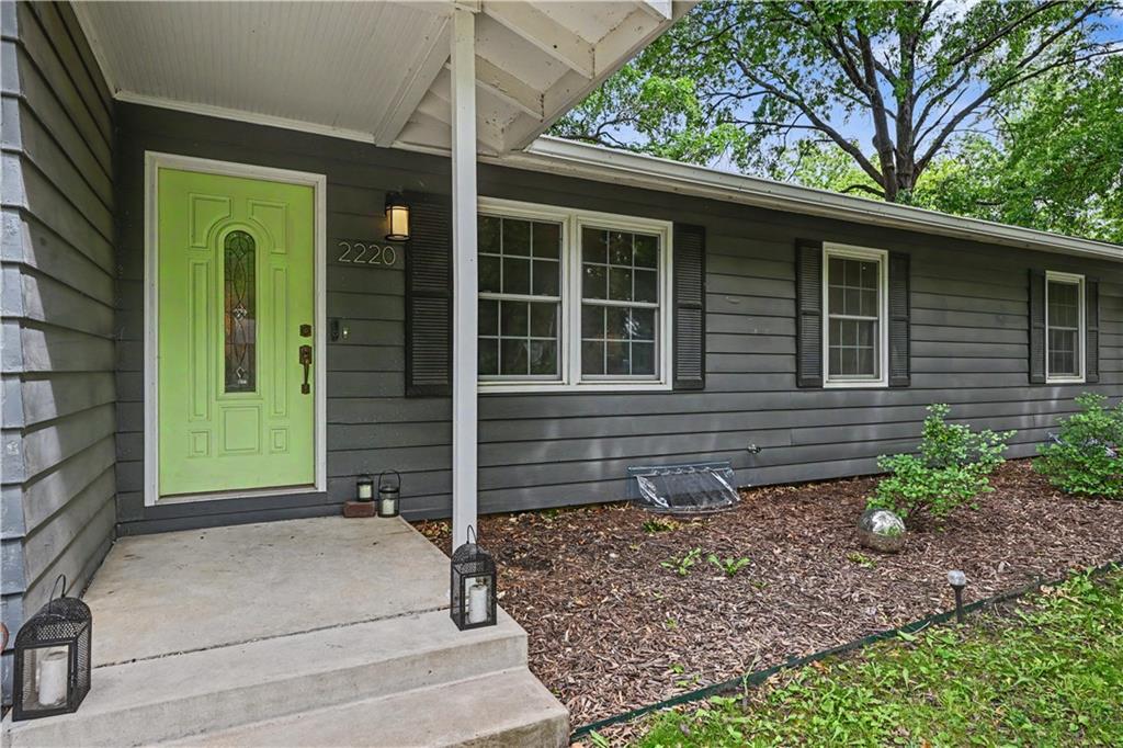 Homes for sale in Lawrence, KS | 2220 Learnard Ave, Lawrence, KS 66046 | MLS# 2614199