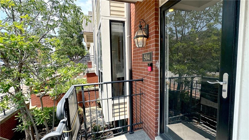 3rd image of 504 W 10th St, Kansas City, MO 64105