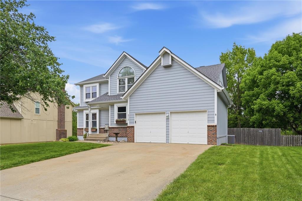 Homes for sale in Overland Park, KS | 6118 W 157 Ter, Overland Park, KS 66223 | MLS# 2614589