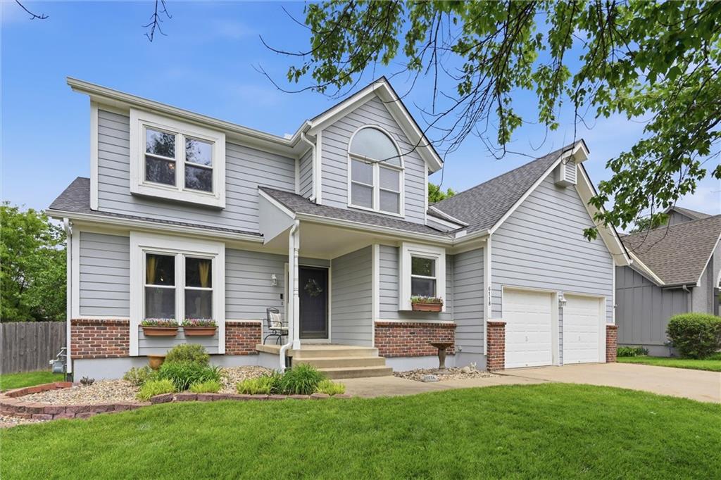 Homes for sale in Overland Park, KS | 6118 W 157 Ter, Overland Park, KS 66223 | MLS# 2614589