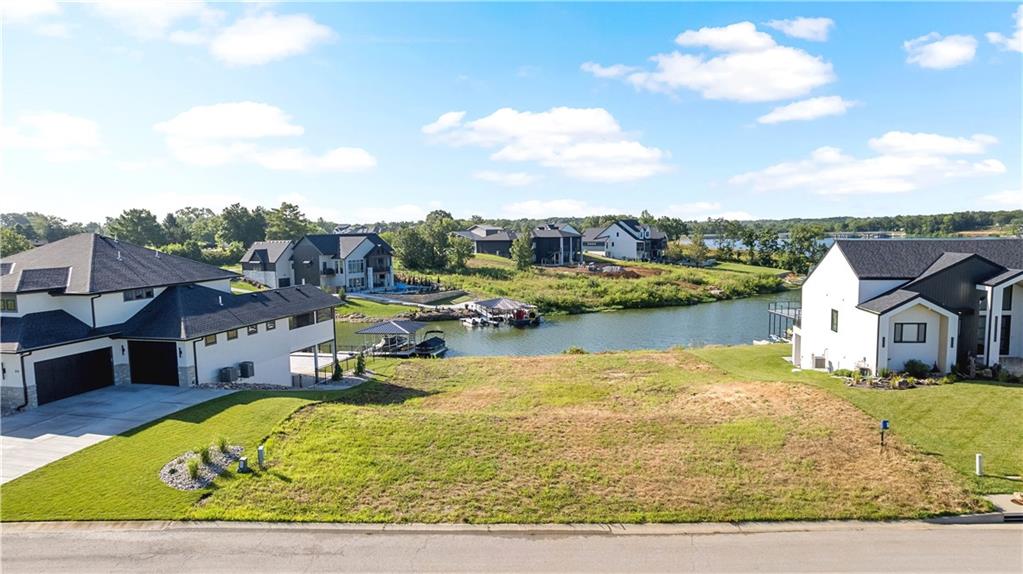 2nd image of 18 Checotah Bluffs Cir, Lake Winnebago, MO 64034 | MLS# 2615248