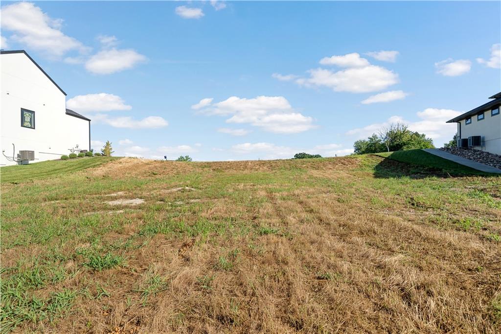 5th image of 18 Checotah Bluffs Cir, Lake Winnebago, MO 64034 | MLS# 2615248
