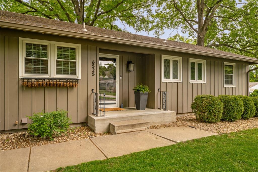 Homes for sale in Prairie Village, KS | 6525 Hodges Dr, Prairie Village, KS 66208 | MLS# 2615422