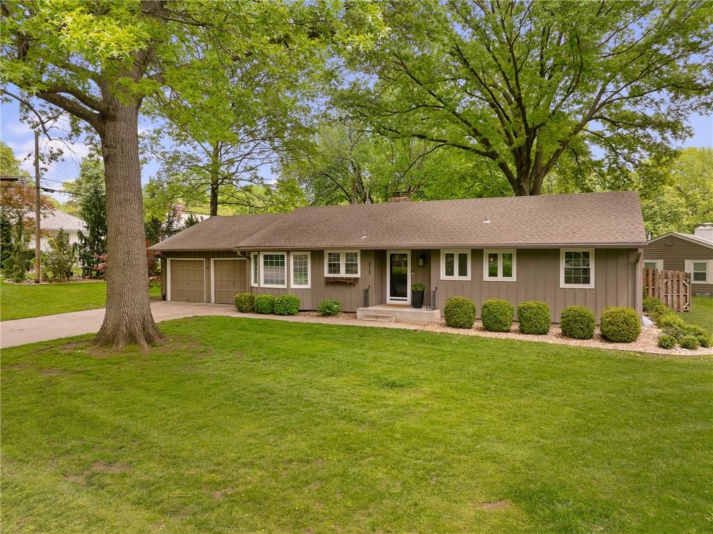 Homes for sale in Prairie Village, KS | 6525 Hodges Dr, Prairie Village, KS 66208 | MLS# 2615422