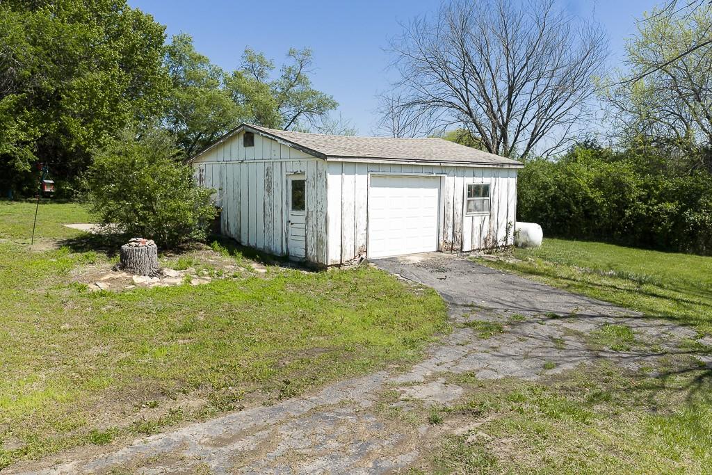 Homes for sale in De Soto, KS | 10615 Kill Creek Rd, De Soto, KS 66018 | MLS# 2615431