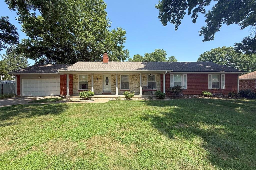 1st image of 12116 E 46th St, Kansas City, MO 64133 | MLS# 2615641