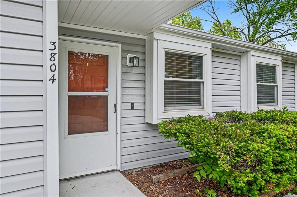 Homes for sale in Lawrence, KS | 3804 Shadybrook Ln, Lawrence, KS 66047 | MLS# 2615725