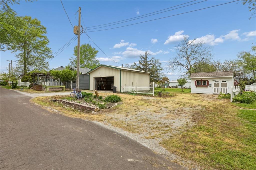 Homes for sale in Lathrop, MO | 109 Maple St, Lathrop, MO 64465 | MLS# 2615946