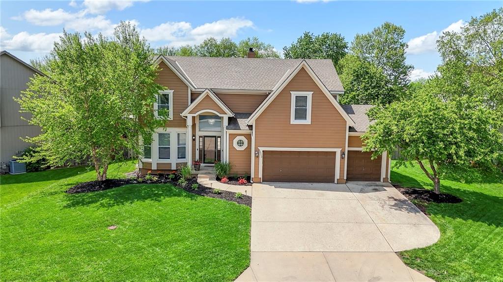 Homes for sale in Overland Park, KS | 14712 Glenwood Ave, Overland Park, KS 66223 | MLS# 2615950