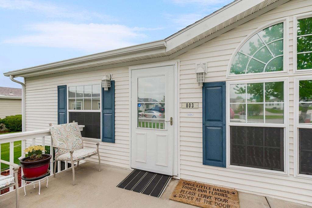 Homes for sale in Oak Grove, MO | 803 Pine Ct, Oak Grove, MO 64075 | MLS# 2615992