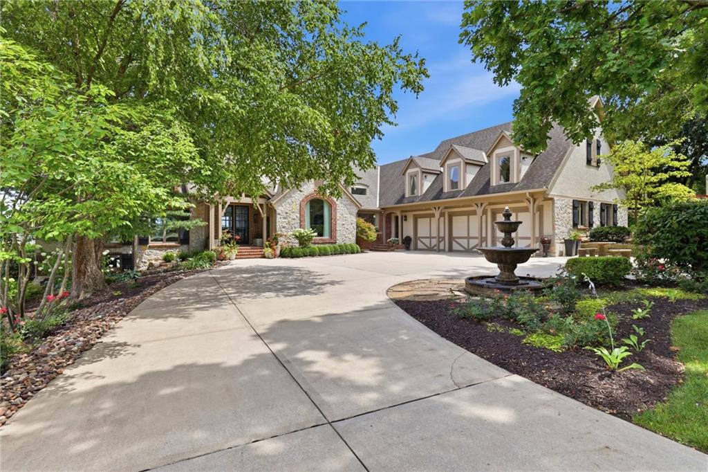 2nd image of 206 South Shore Dr, Lake Winnebago, MO 64034 | MLS# 2616270
