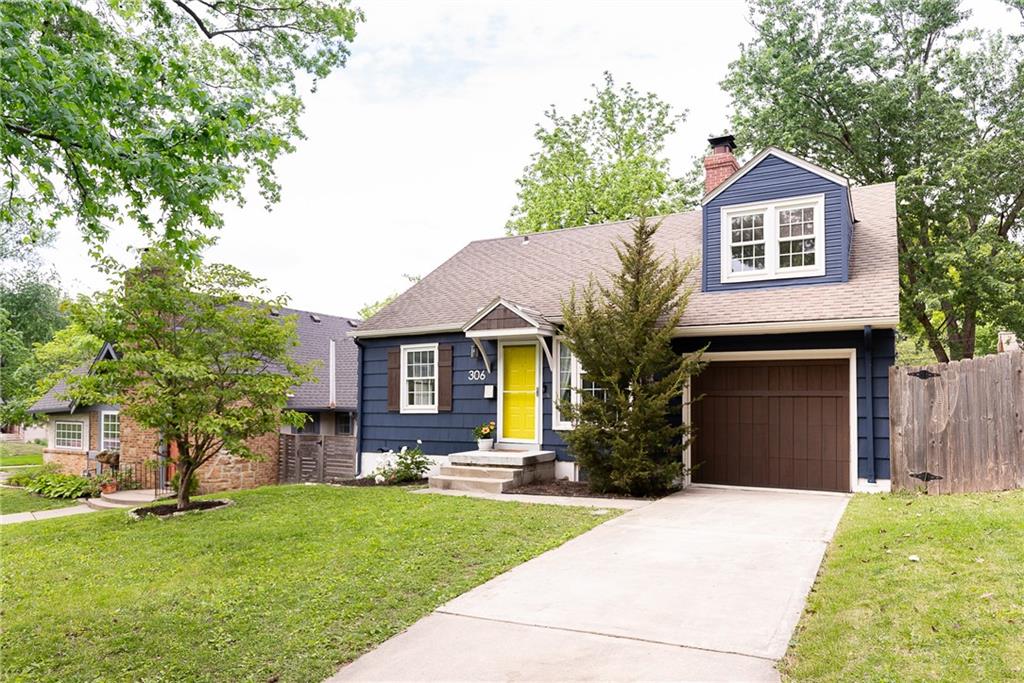 Homes for sale in Kansas City, MO | 306 E Dartmouth Rd, Kansas City, MO 64113 | MLS# 2616311