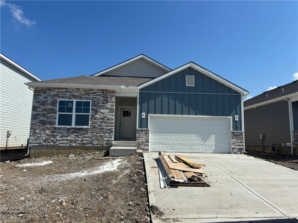 1st image of 25236 W 177th Ter, Gardner, KS 66030 | MLS# 2616379