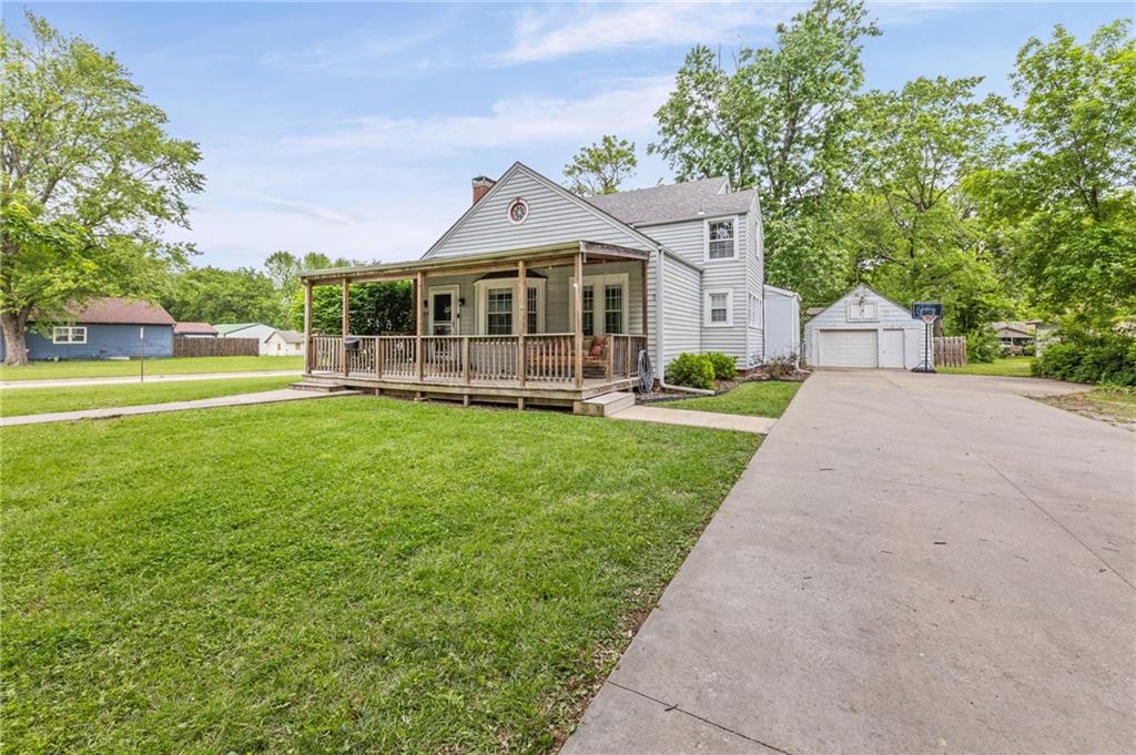 Homes for sale in Ottawa, KS | 803 S Mulberry St, Ottawa, KS 66067 | MLS# 2616633