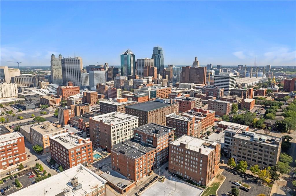 2nd image of 308 W 8th St #302, Kansas City, MO 64105 | MLS# 2616839