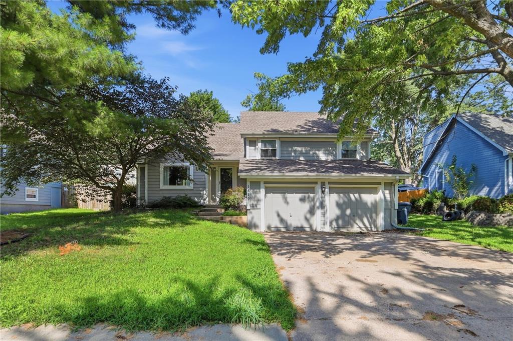 1st image of 1819 S Stagecoach Dr, Olathe, KS 66062 | MLS# 2616917