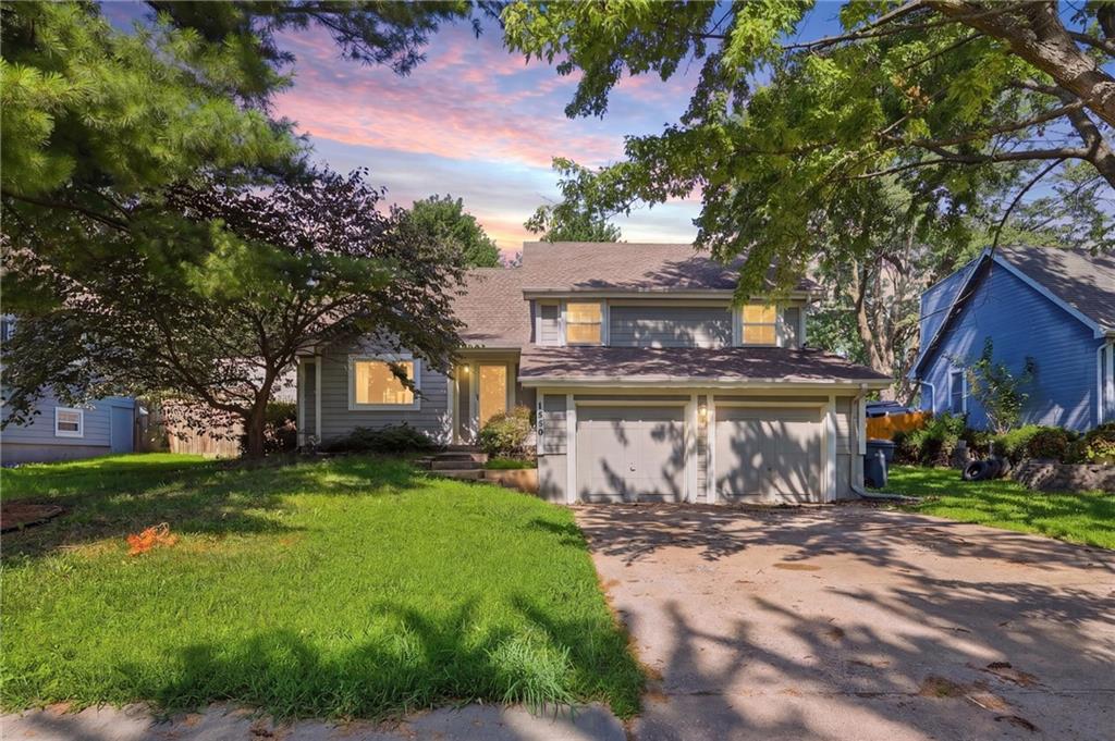 2nd image of 1819 S Stagecoach Dr, Olathe, KS 66062 | MLS# 2616917